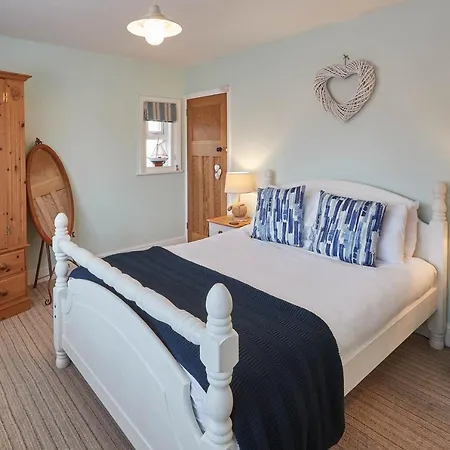 Host & - Tenby Holiday home