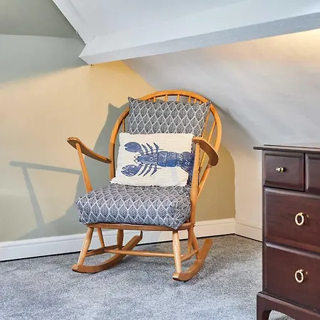 Host & - Tenby Holiday home Whitby