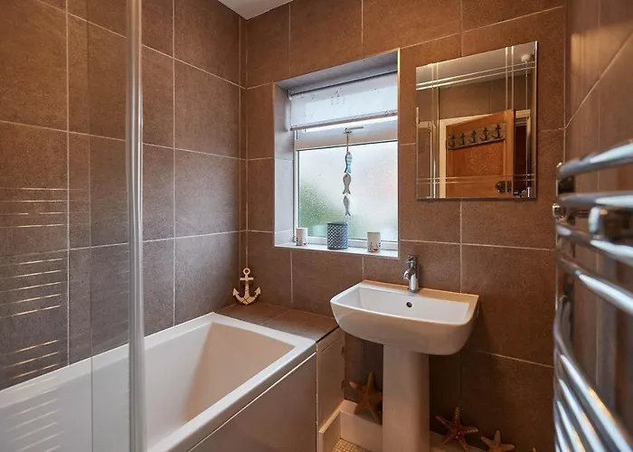 Host & - Tenby Holiday home Whitby