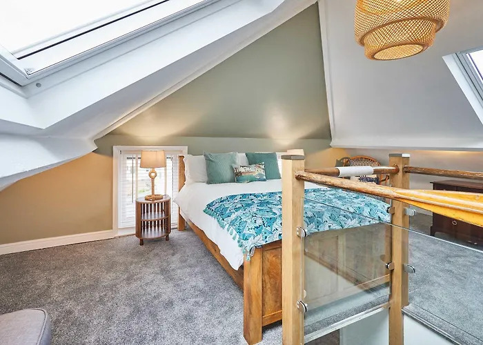 Host & - Tenby Holiday home *